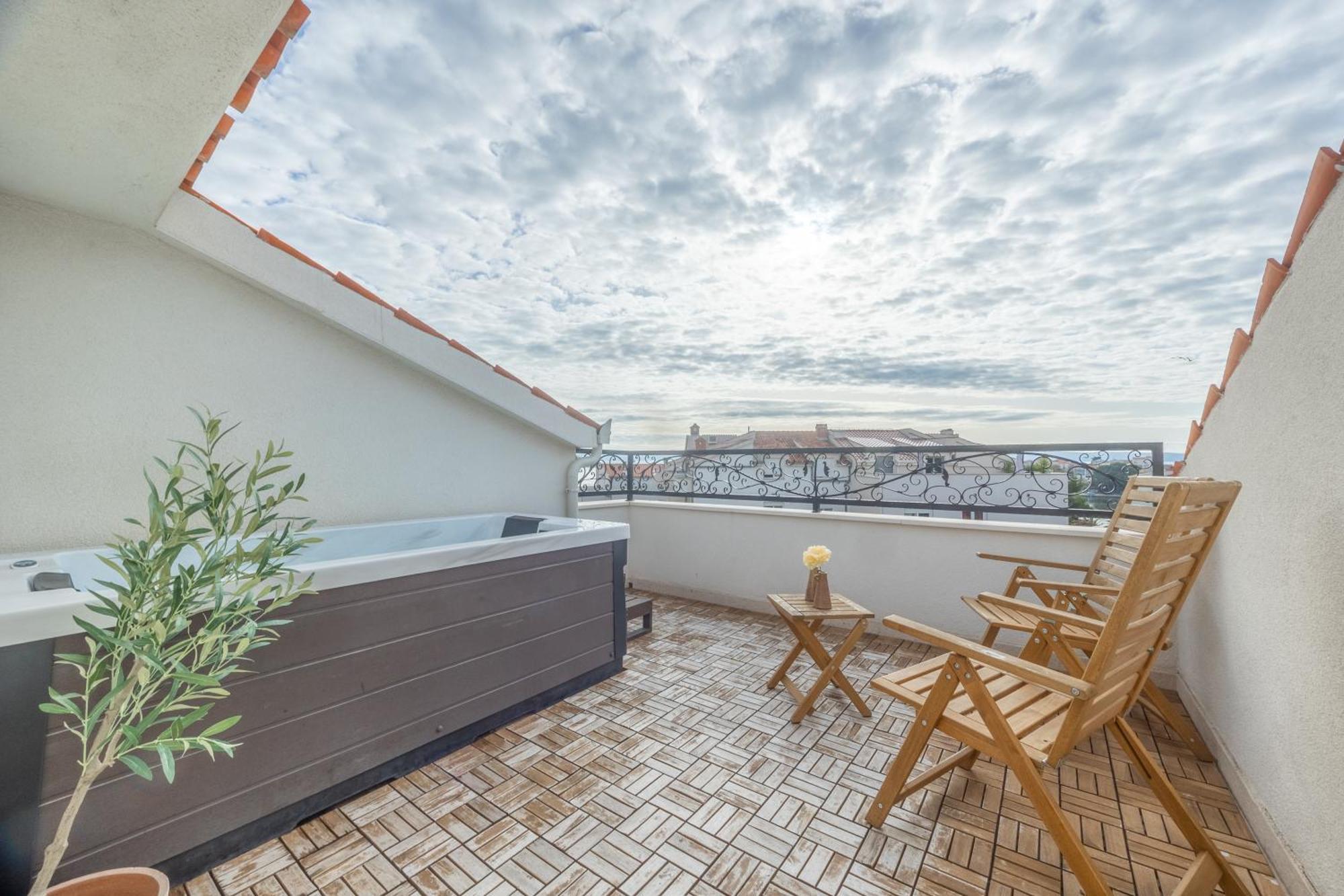 Lo͝Or Luxury Retreat Hotel Stobreč Buitenkant foto