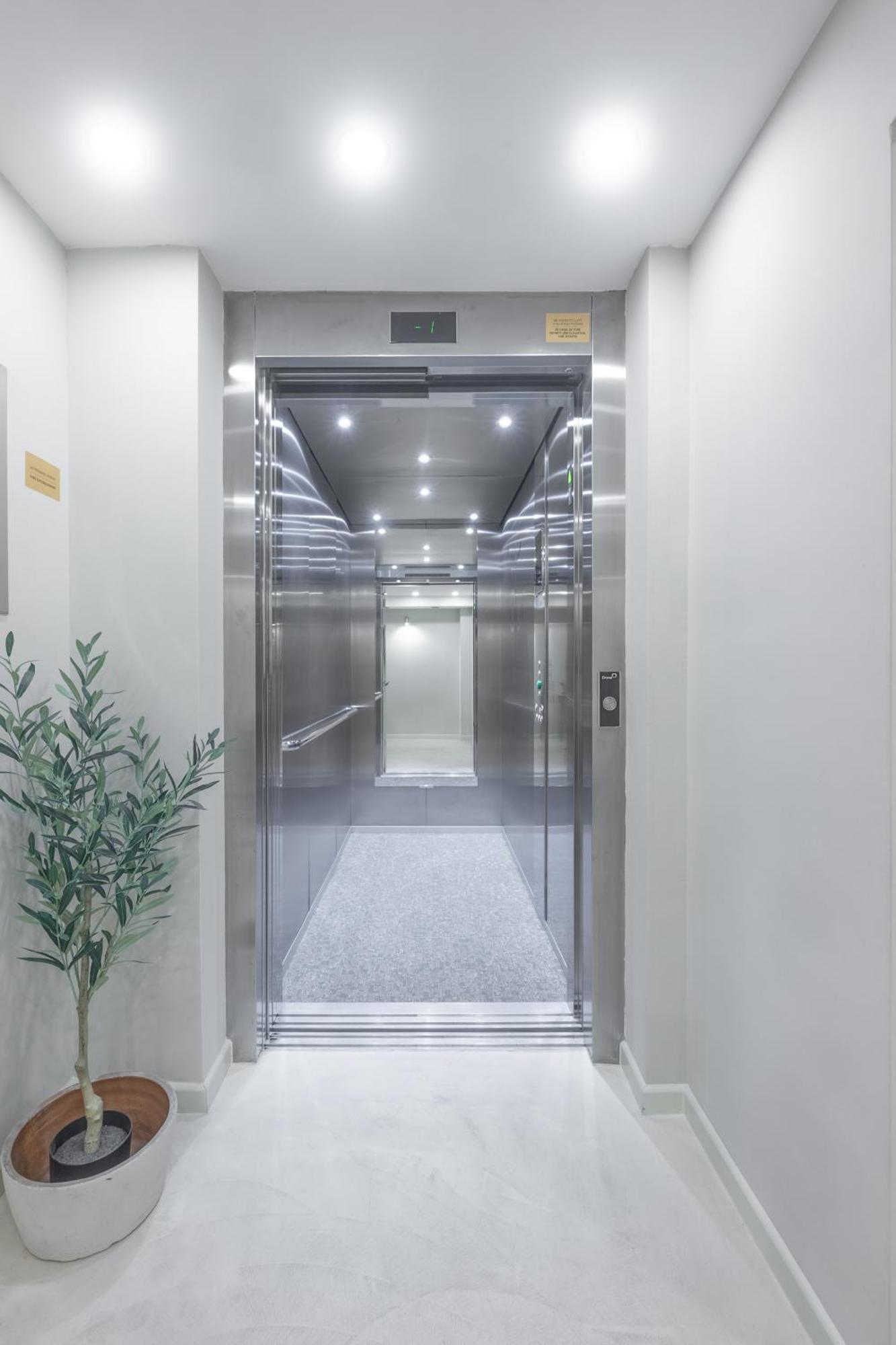 Lo͝Or Luxury Retreat Hotel Stobreč Buitenkant foto